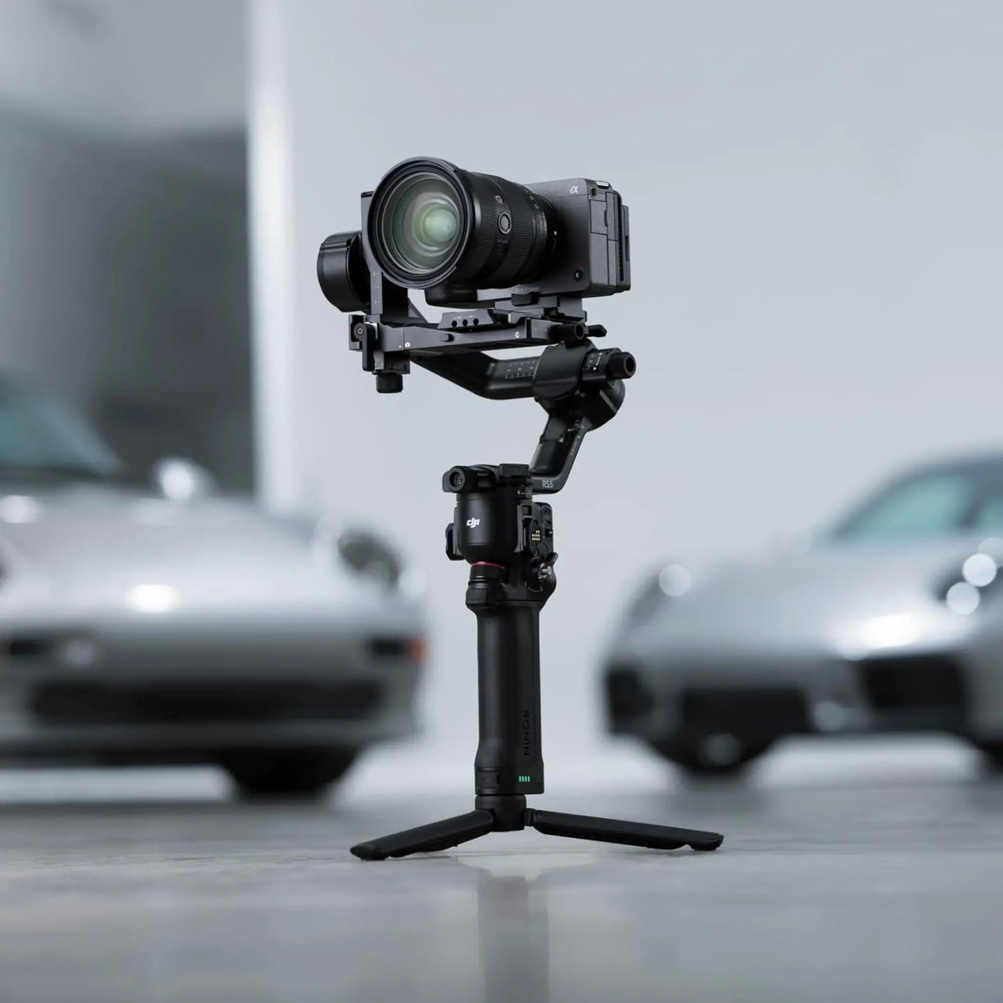 DJI RS 5 Gimbal Stabilizer for Camera | Canon, Sony, Nikon, Panasonic, Fujifilm | Pro 3-Axis Stabilization